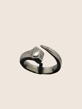 Load image into Gallery viewer, Horseshoe nail ring
