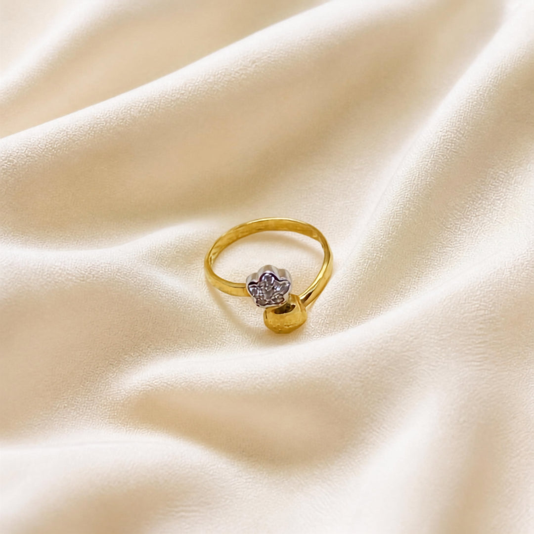Anello Stellina con Zircone e Fiore in Oro Giallo